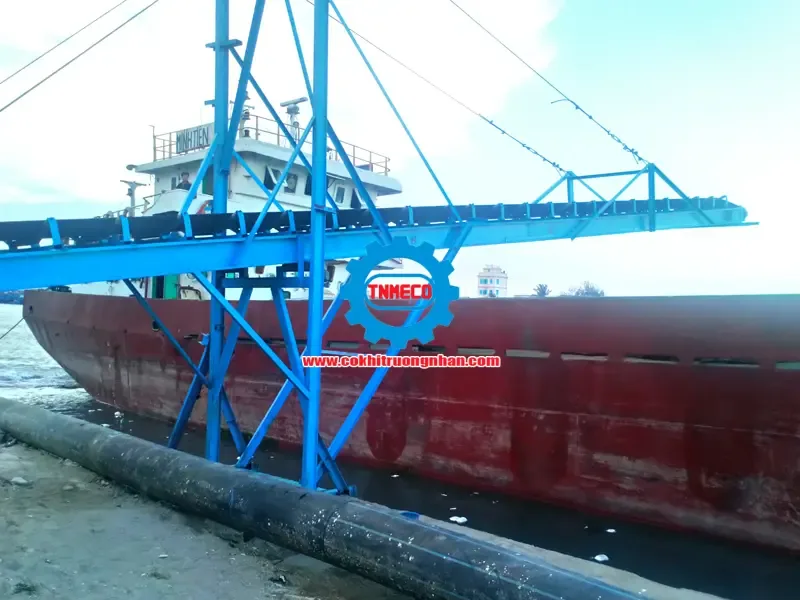 Băng tải cầu cảng